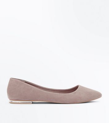 brown ballet pumps