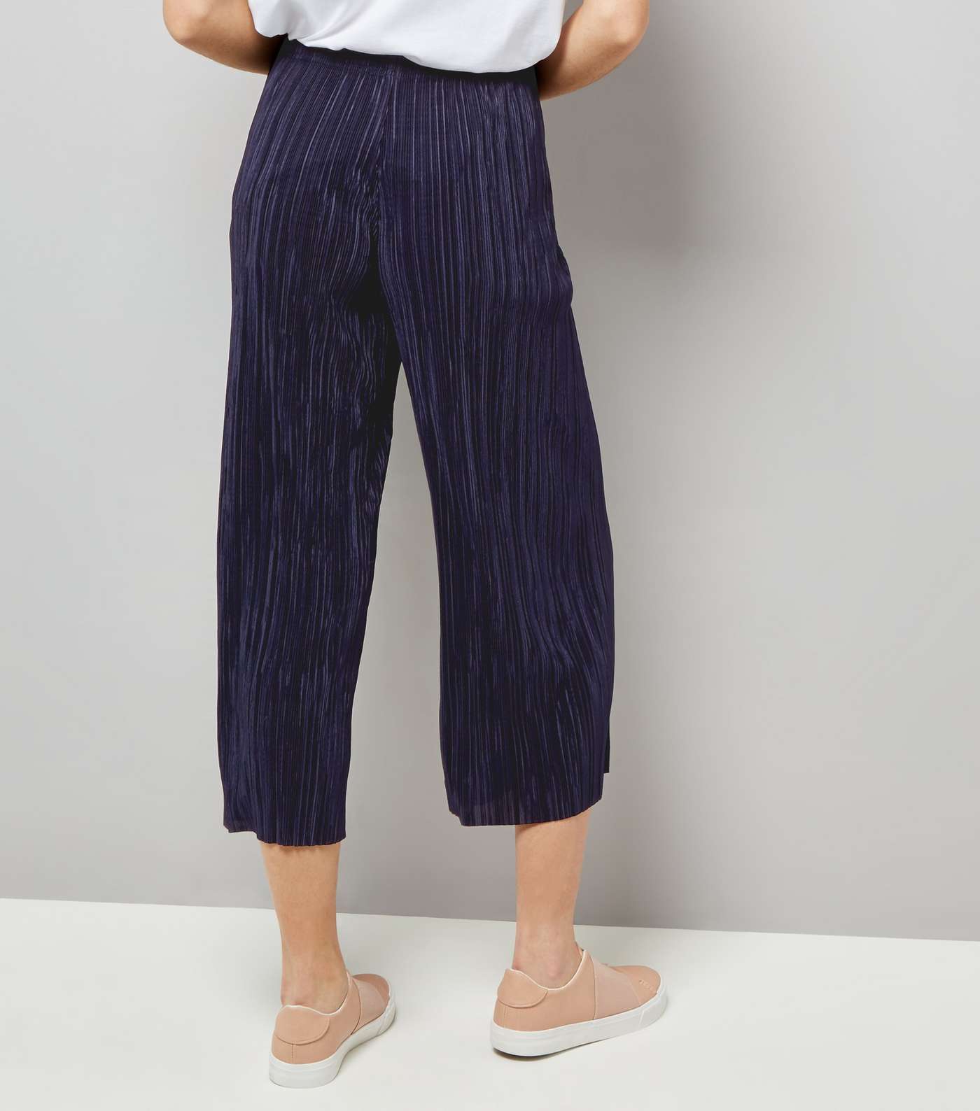 Navy Pleated Culottes Image 3