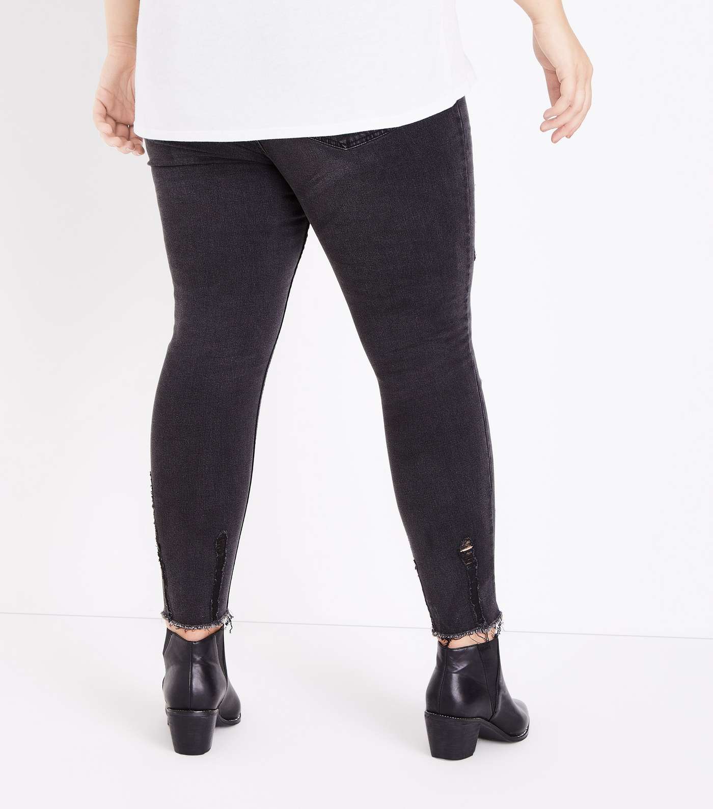 Curves Black Washed High Waist Button Front Skinny Jeans Image 3