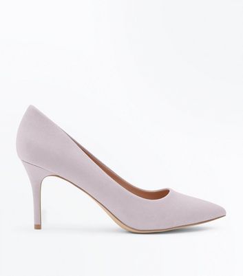 grey pointed court shoes