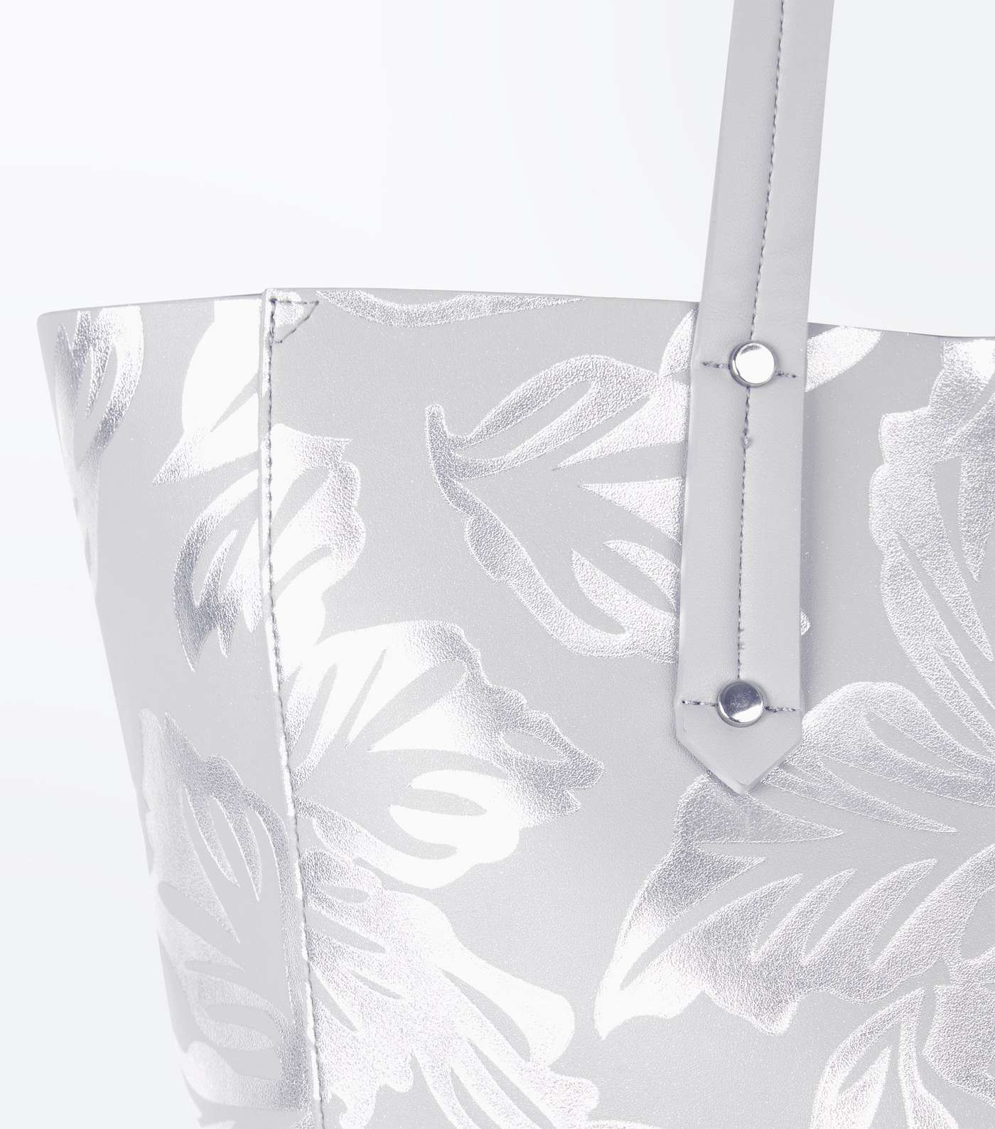 Silver Metallic Leaf Print Beach Bag Image 4