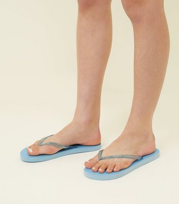 new look flip flops