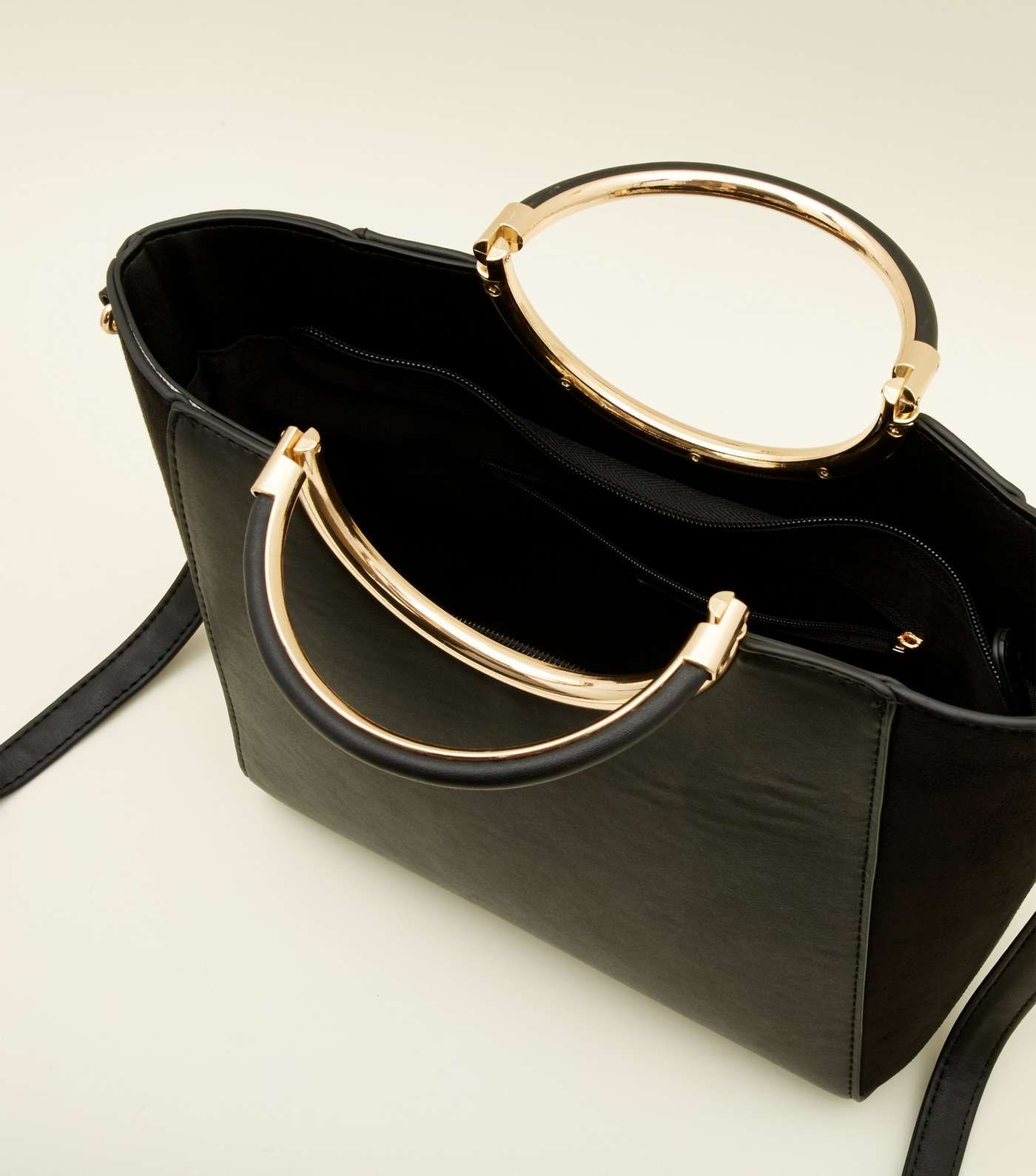 Black Structured Ring Metal Handle Bag Image 5