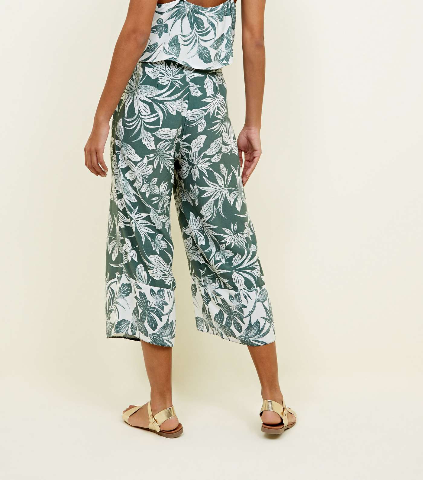 Green Tropical Leaf Print Cropped Trousers Image 3