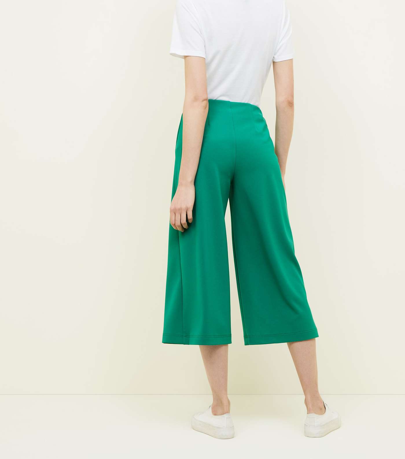 Green Crepe Scuba Cropped Trousers Image 3