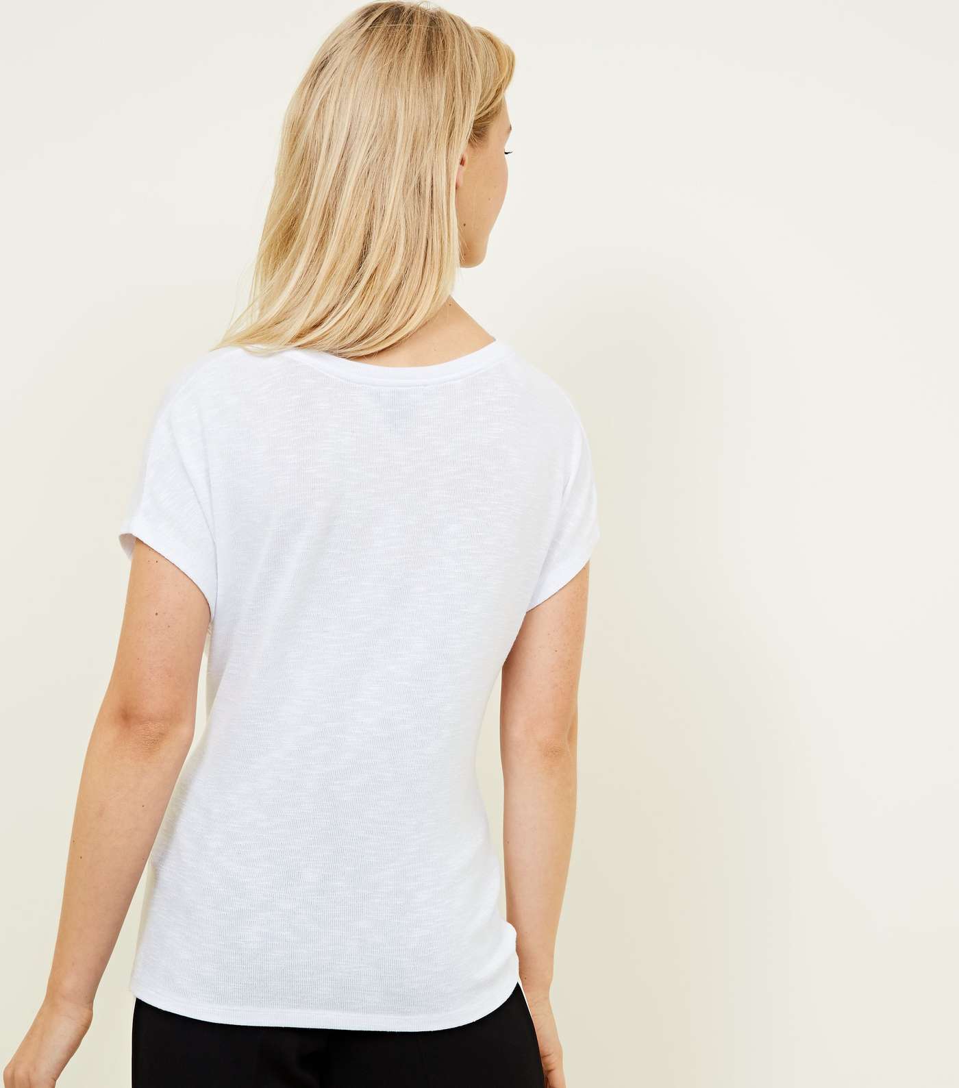 White Twist Front Fine Knit T-Shirt Image 3