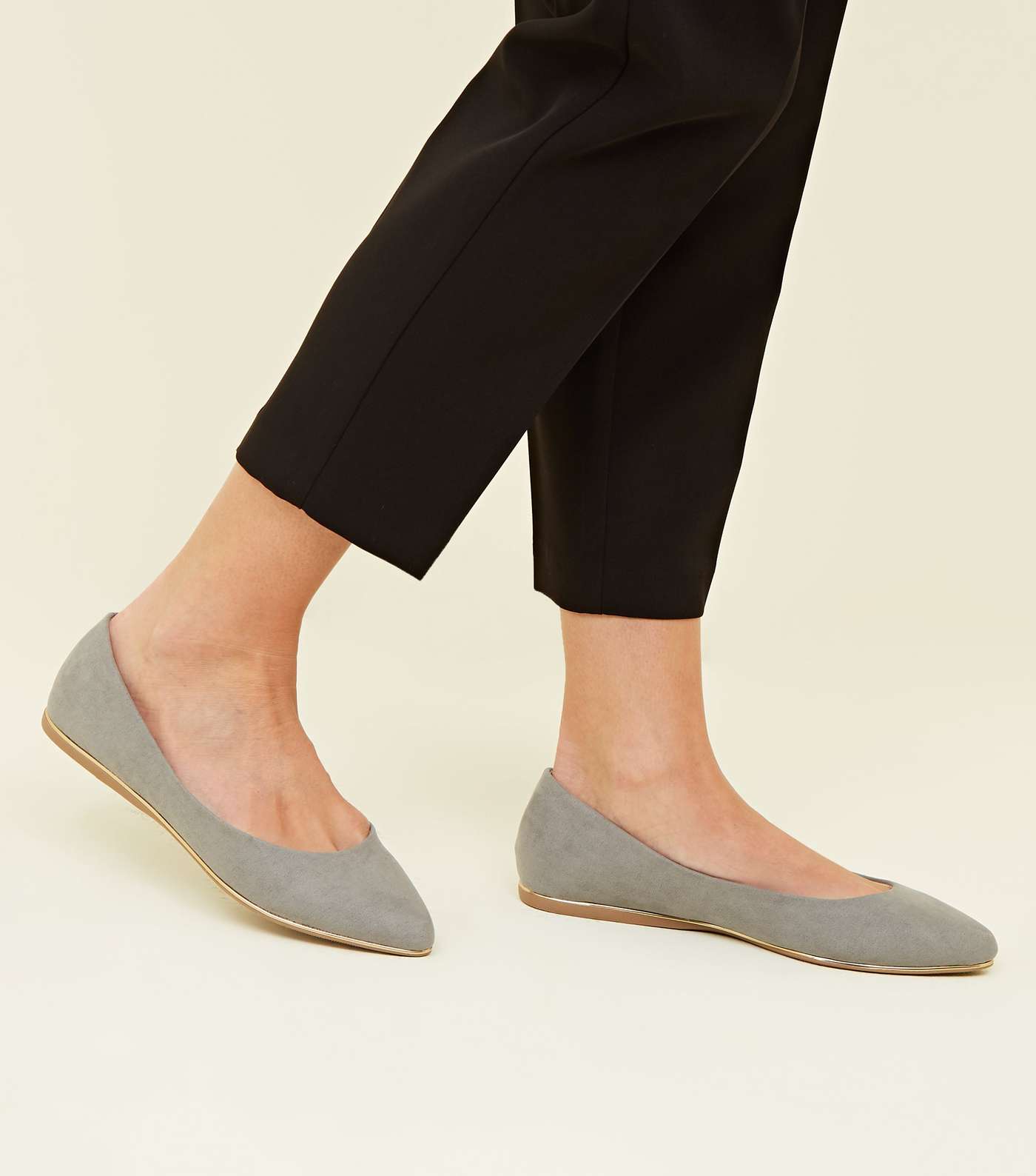 Wide Fit Grey Piped Edge Pointed Pumps Image 2
