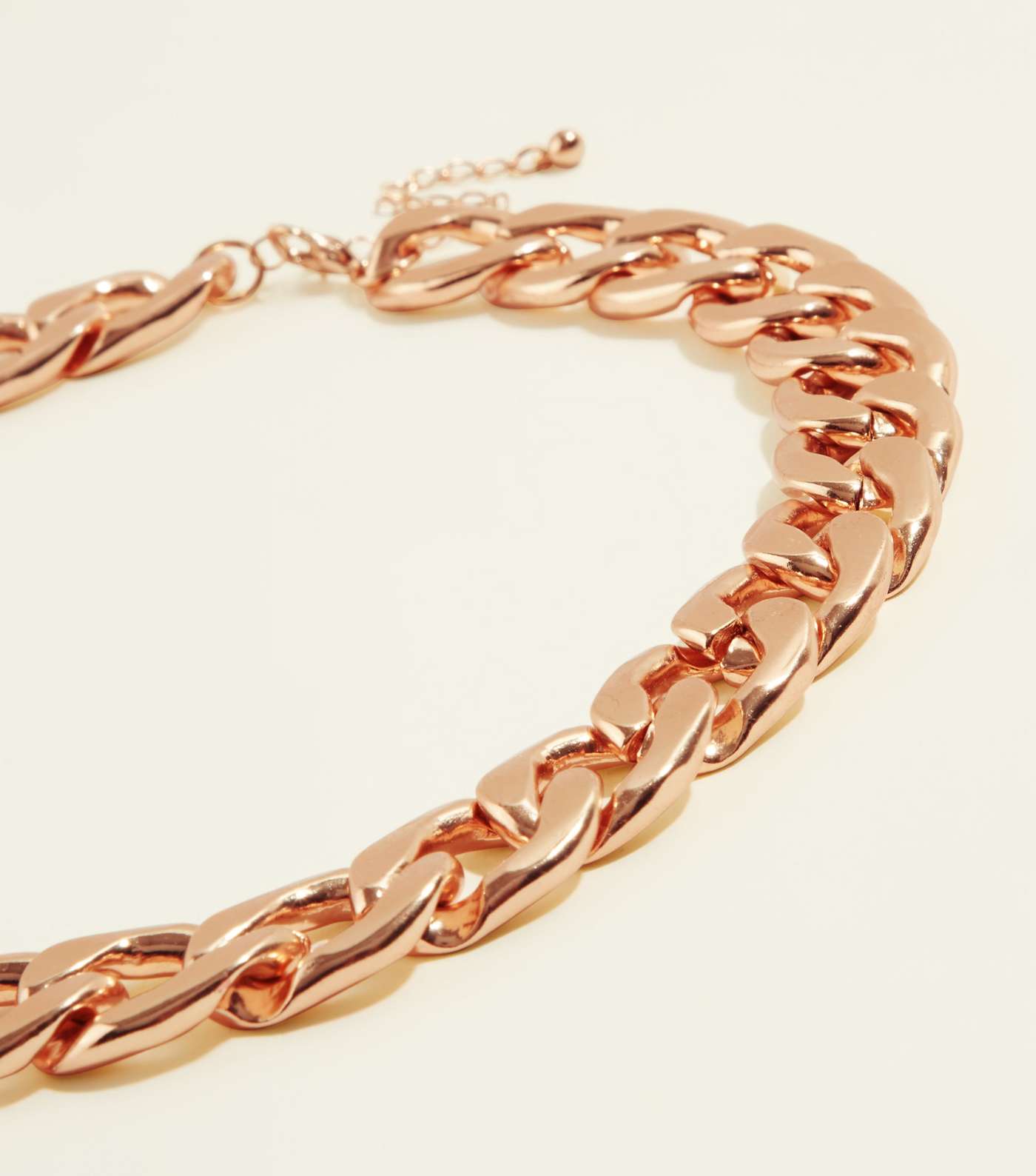 Gold Chunky Chain Necklace Image 3