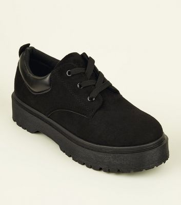 chunky lace up flat shoes in black