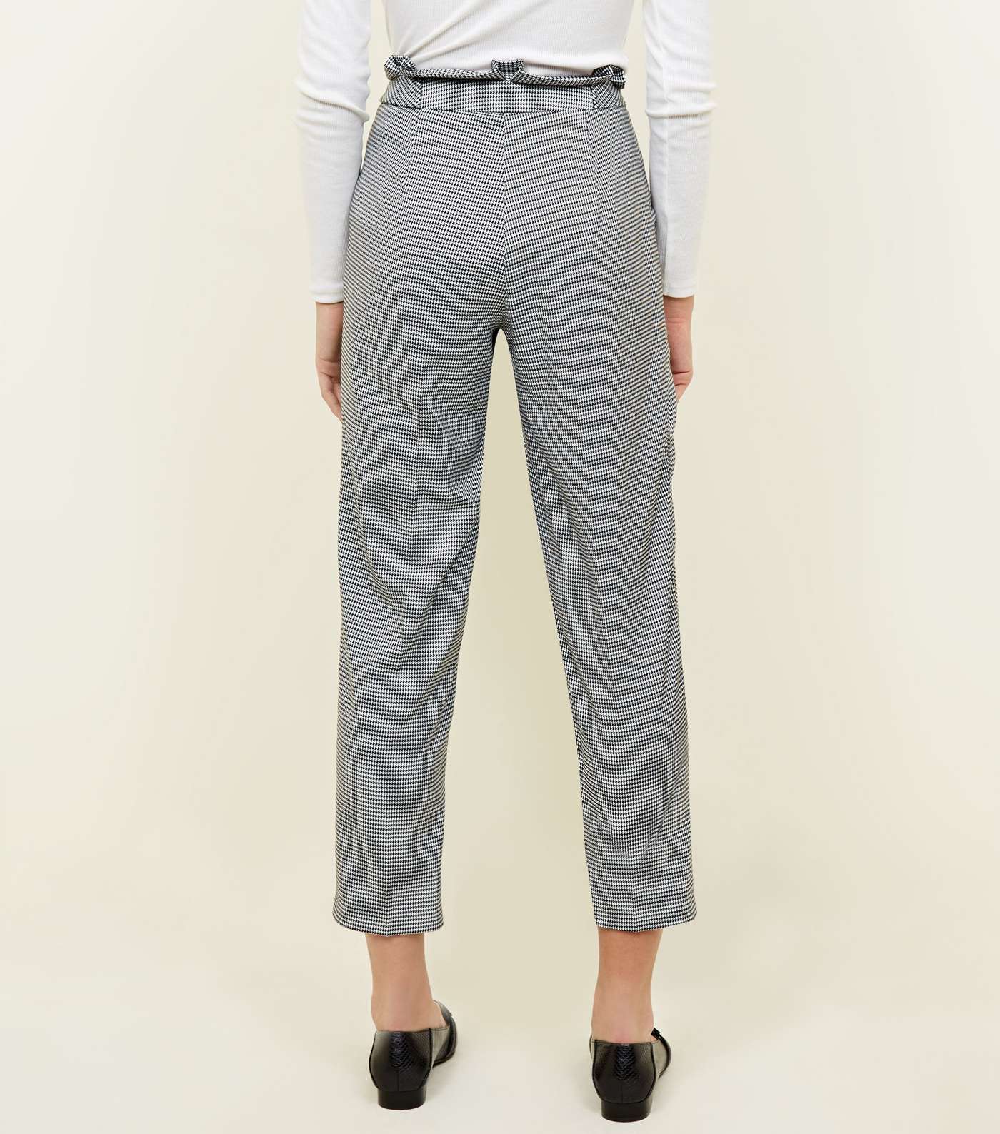 Black Houndstooth Side Tab Cropped Trousers Image 3