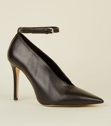 black royal heels
