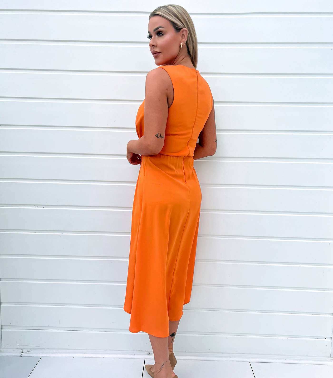 AX Paris Orange Gathered Midi Dress Image 3