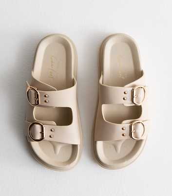 Off White Leather-Look Chunky Buckle Sliders