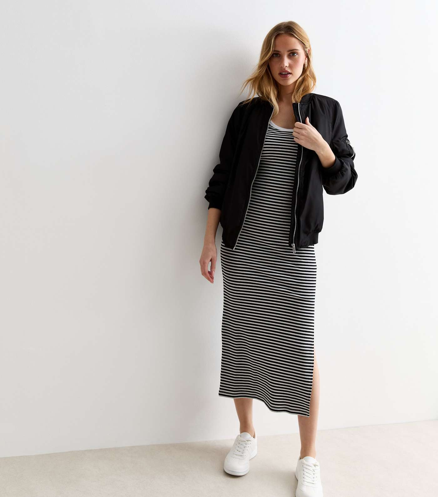 White Stripe Short Sleeve Midi Dress Image 3