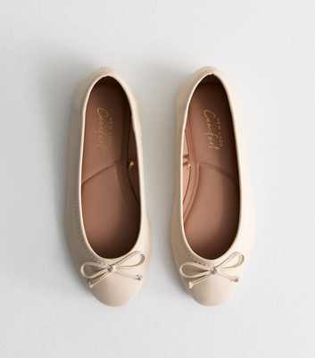 Wide Fit Off White Leather-Look Ballerina Pumps
