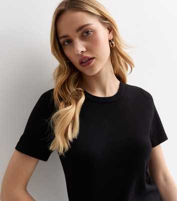 Black Short Sleeve Knitted T-Shirt