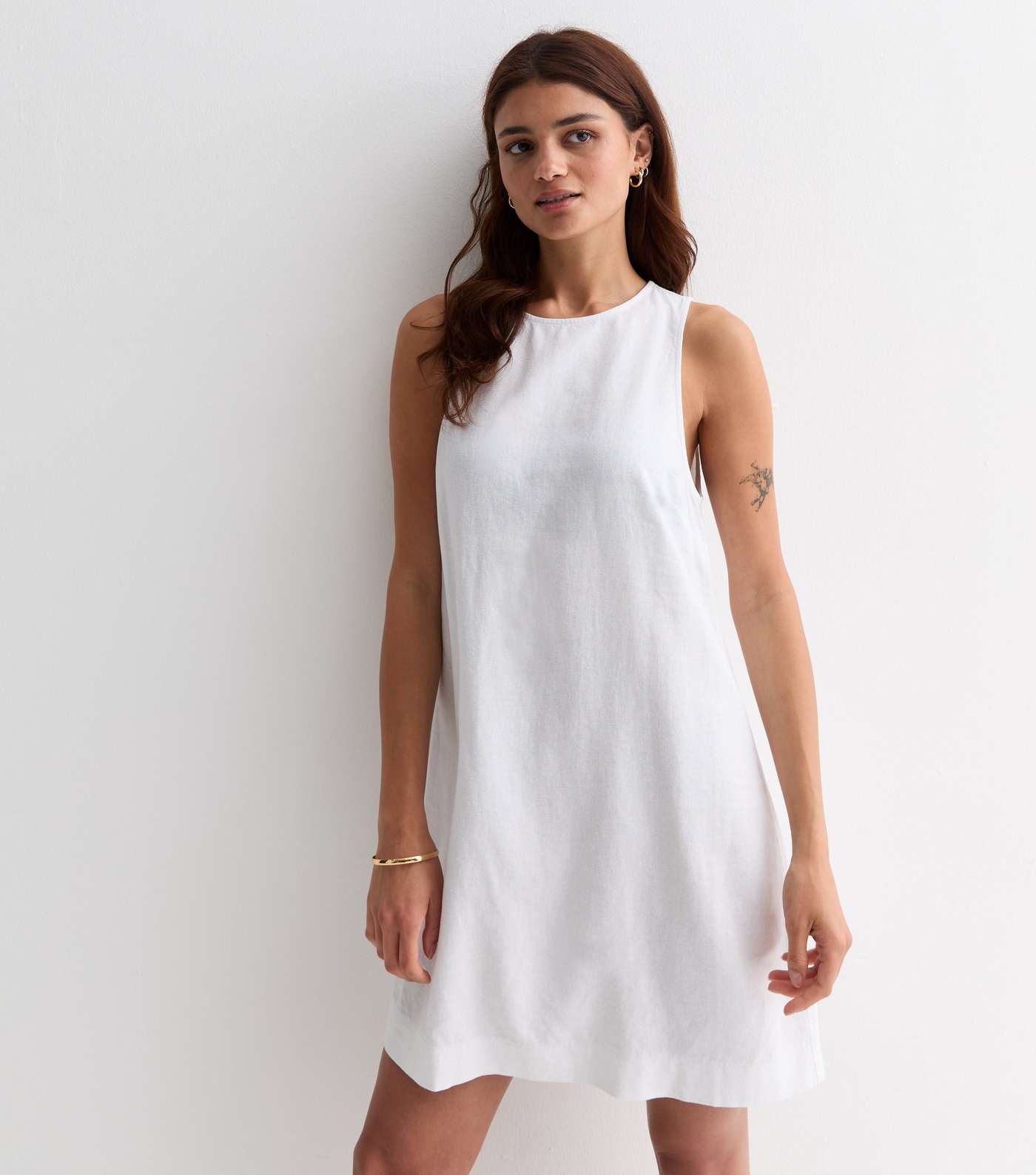 White Linen Blend Sleeveless Mini Dress Image 3