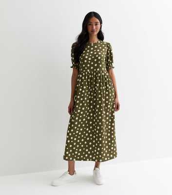 Green Spot Crinkle Midi Dress