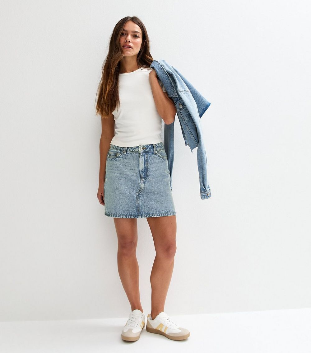 Petite Blue A