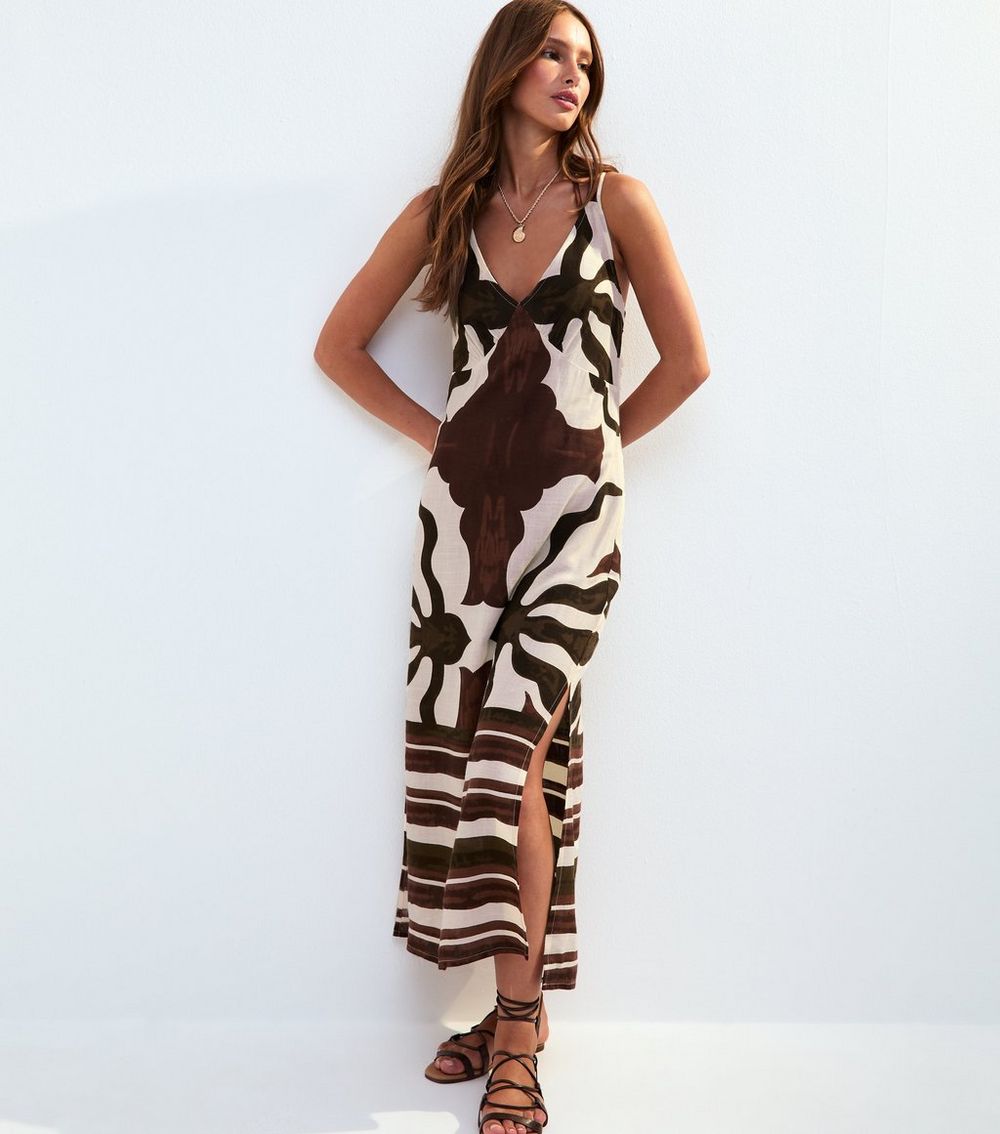 Brown Leaf Print Halter Neck Back Ring Midi Dress