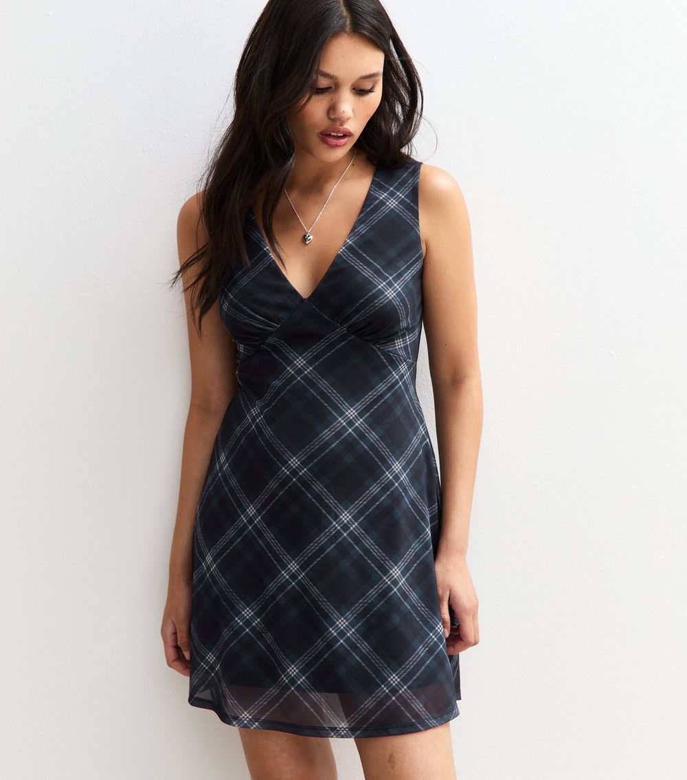Navy Check Print V