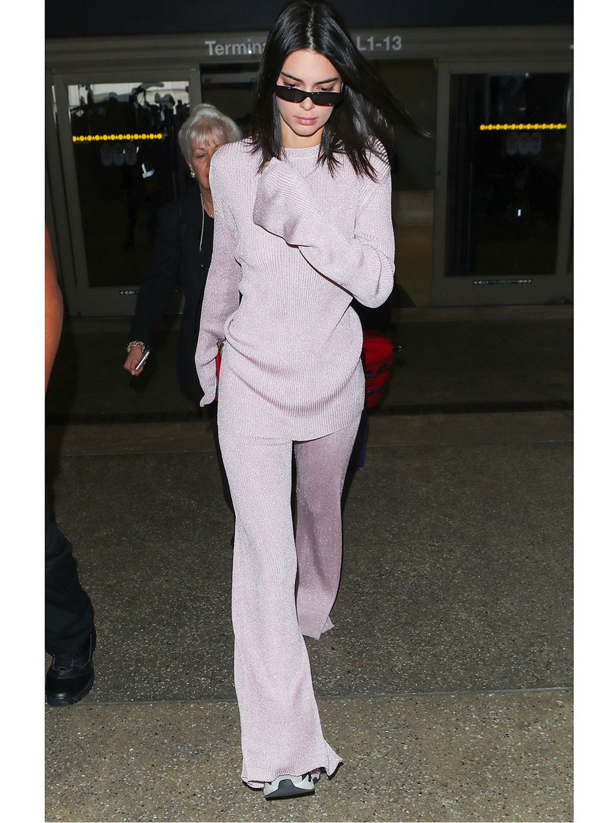 kylie jenner wears knitted lilac loungewear set