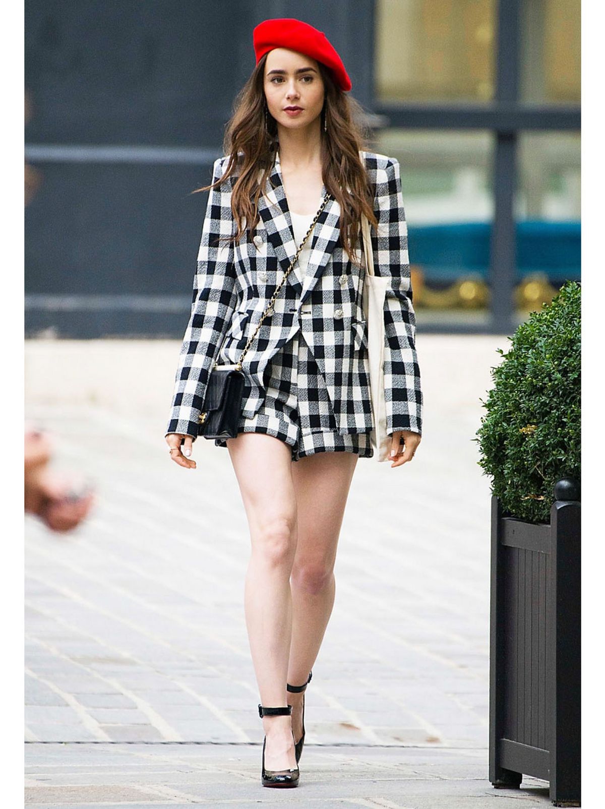 Lily Collins
