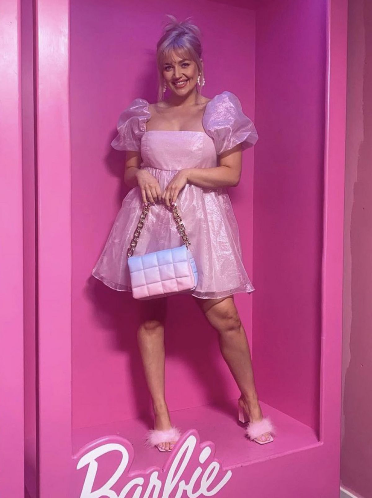 anne marie pink dress Anne-Marie: Birthday (Music Video 2020)