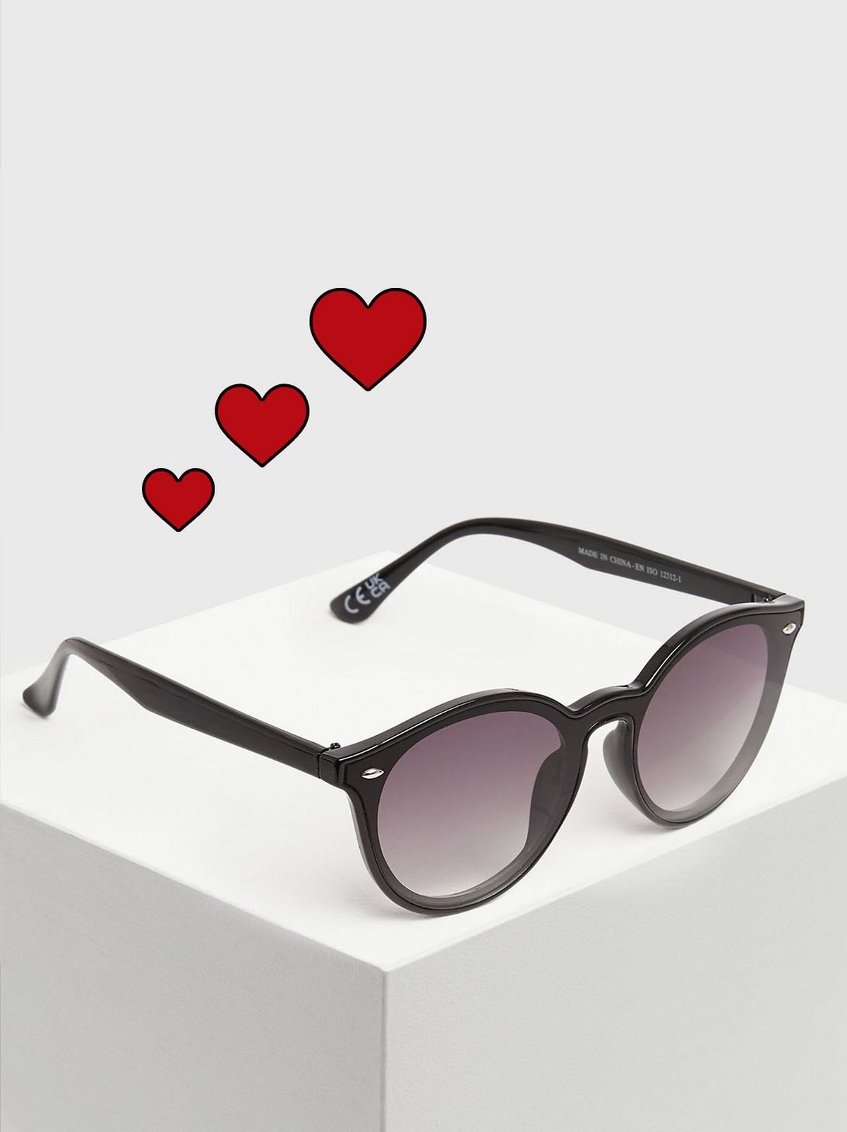 girls black round sunglasses