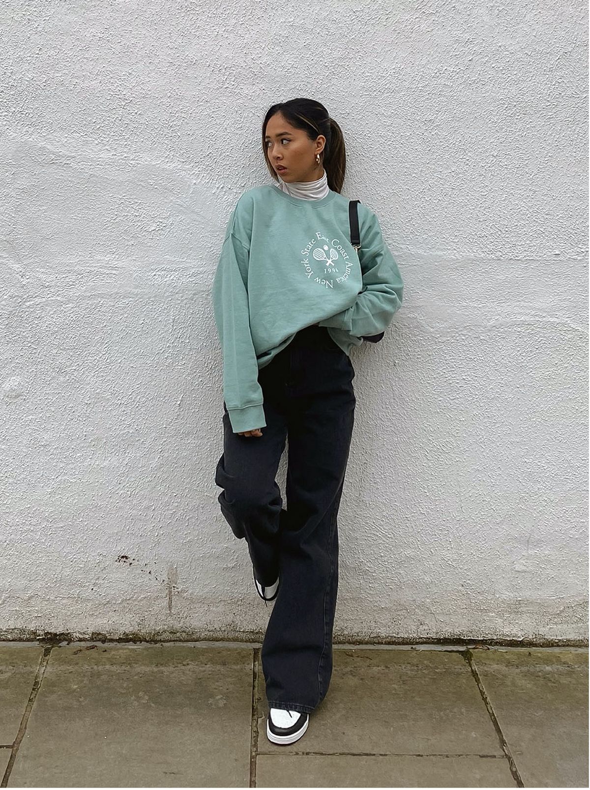 Comfy Ways To Style Sweatpants, As Seen On Influencers