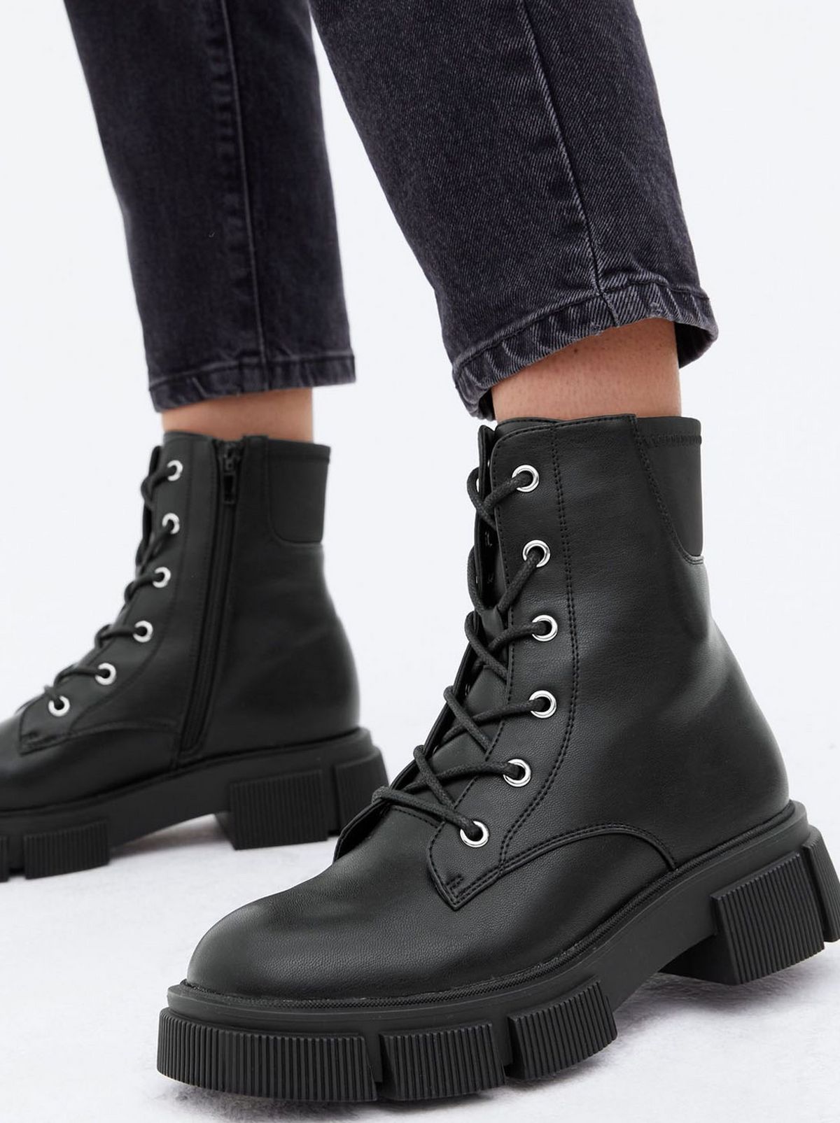 Women's Black Lace Up Chunky Cleated Boots 	