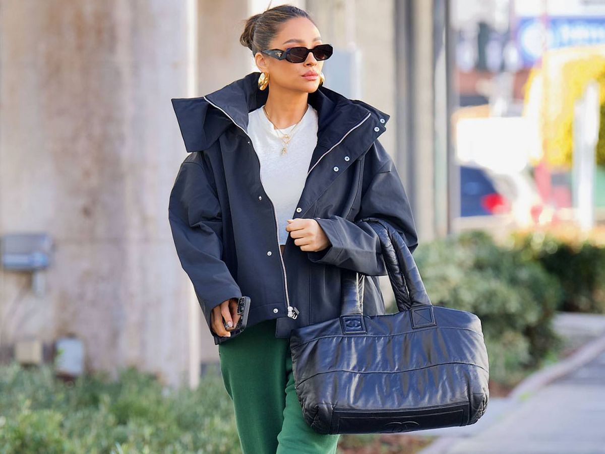 Shay Mitchell’s Look Is Giving Us Serious SJP Vibes