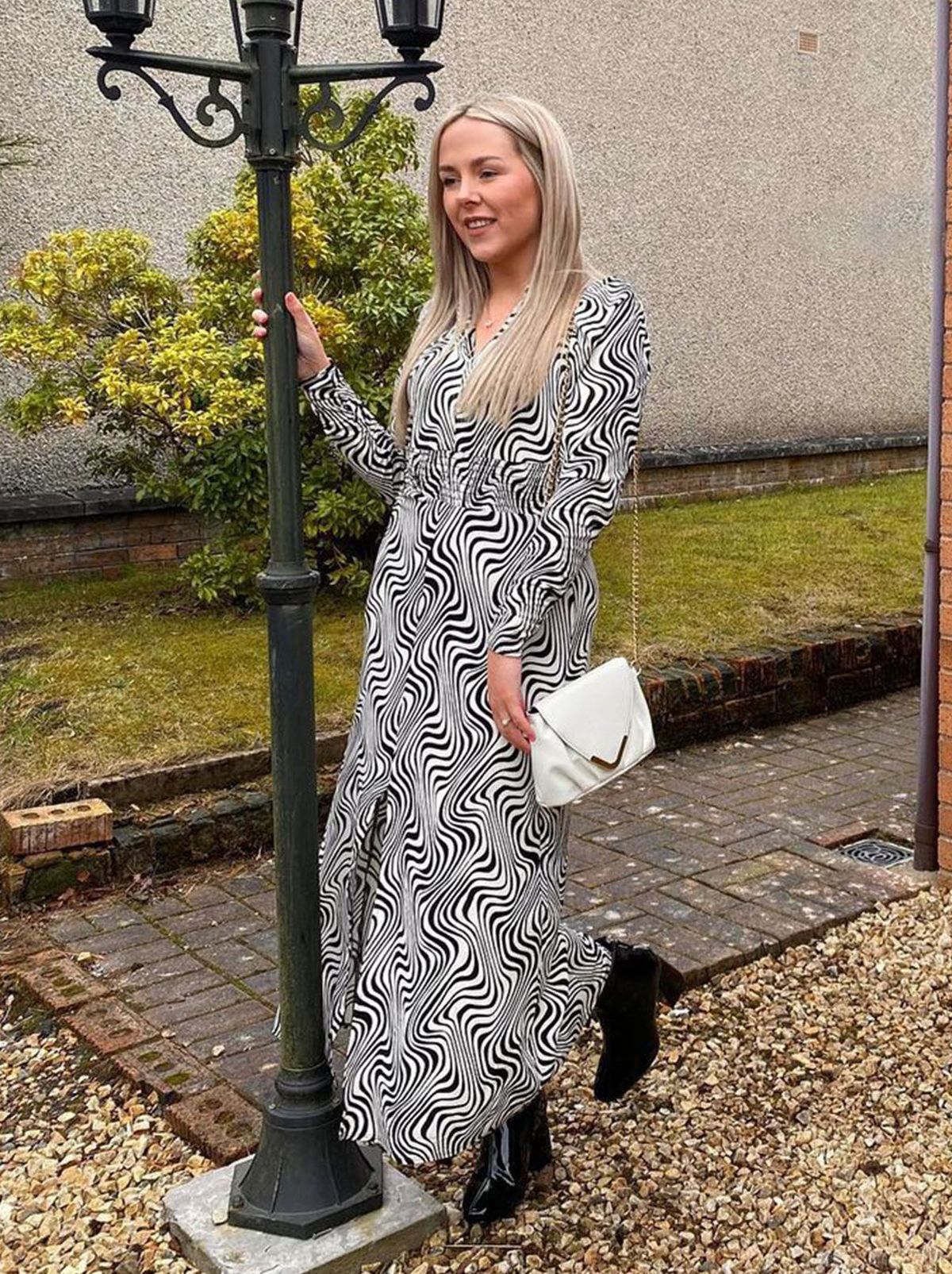 New Looker Caroline