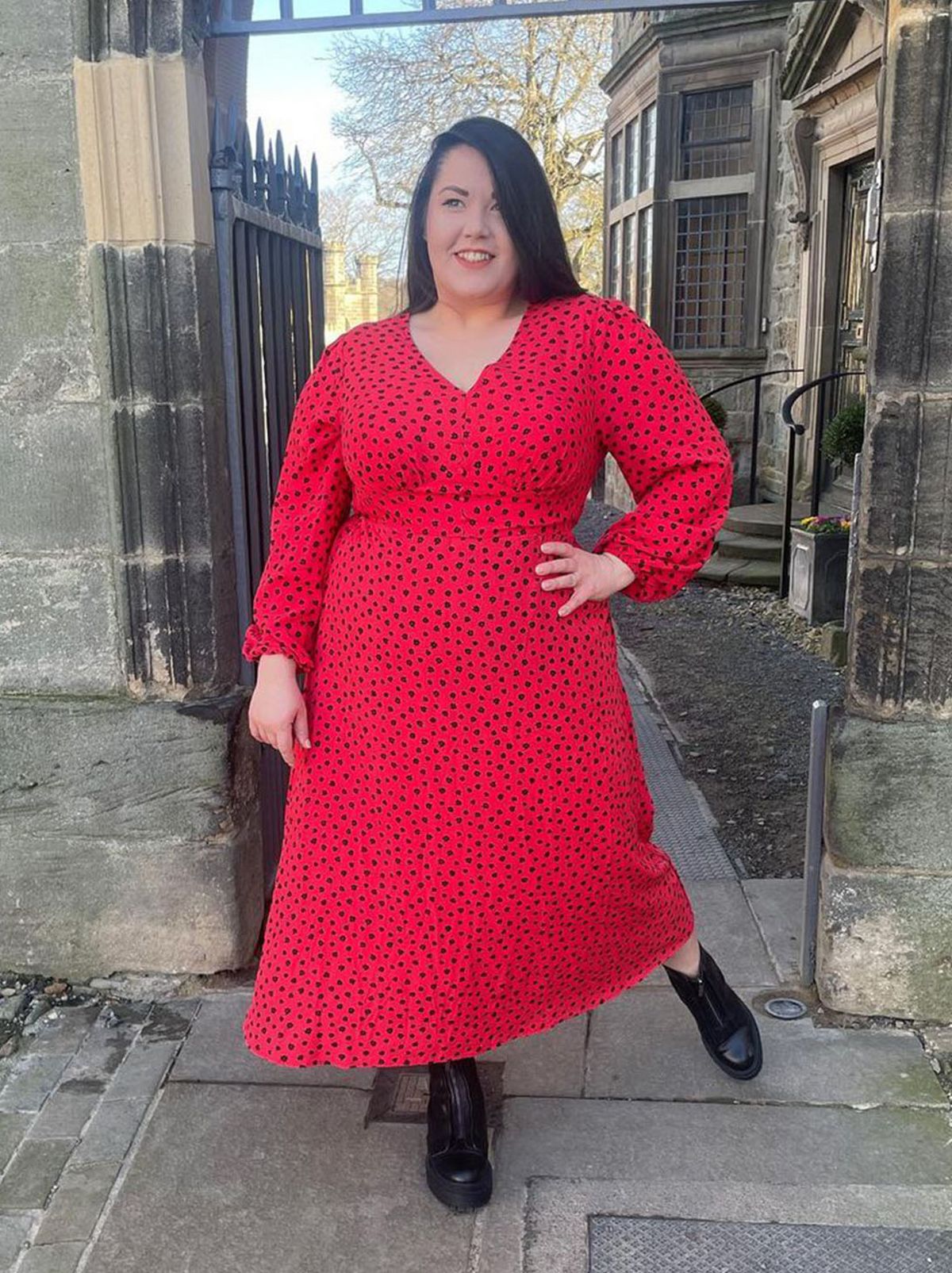New Looker Laura