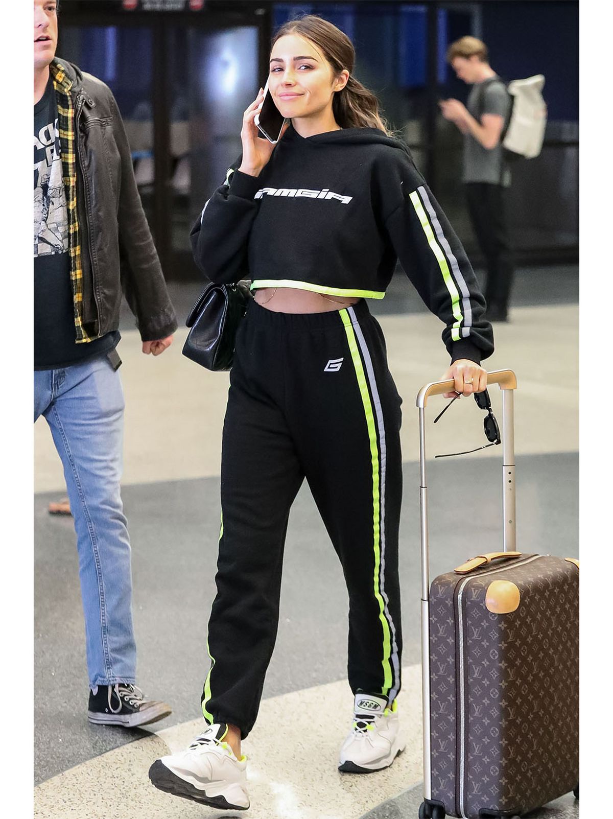 12 First Class Celebrity Airport Outfits New Look UK