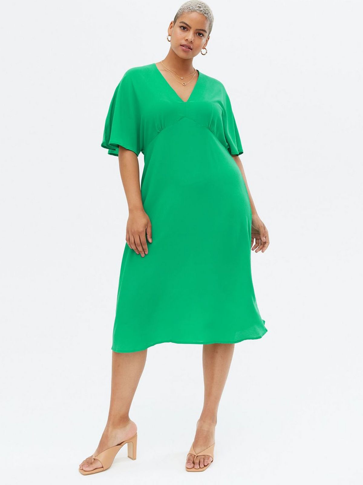 Women's Yumi Curves Green Flutter Sleeve Midi Dress