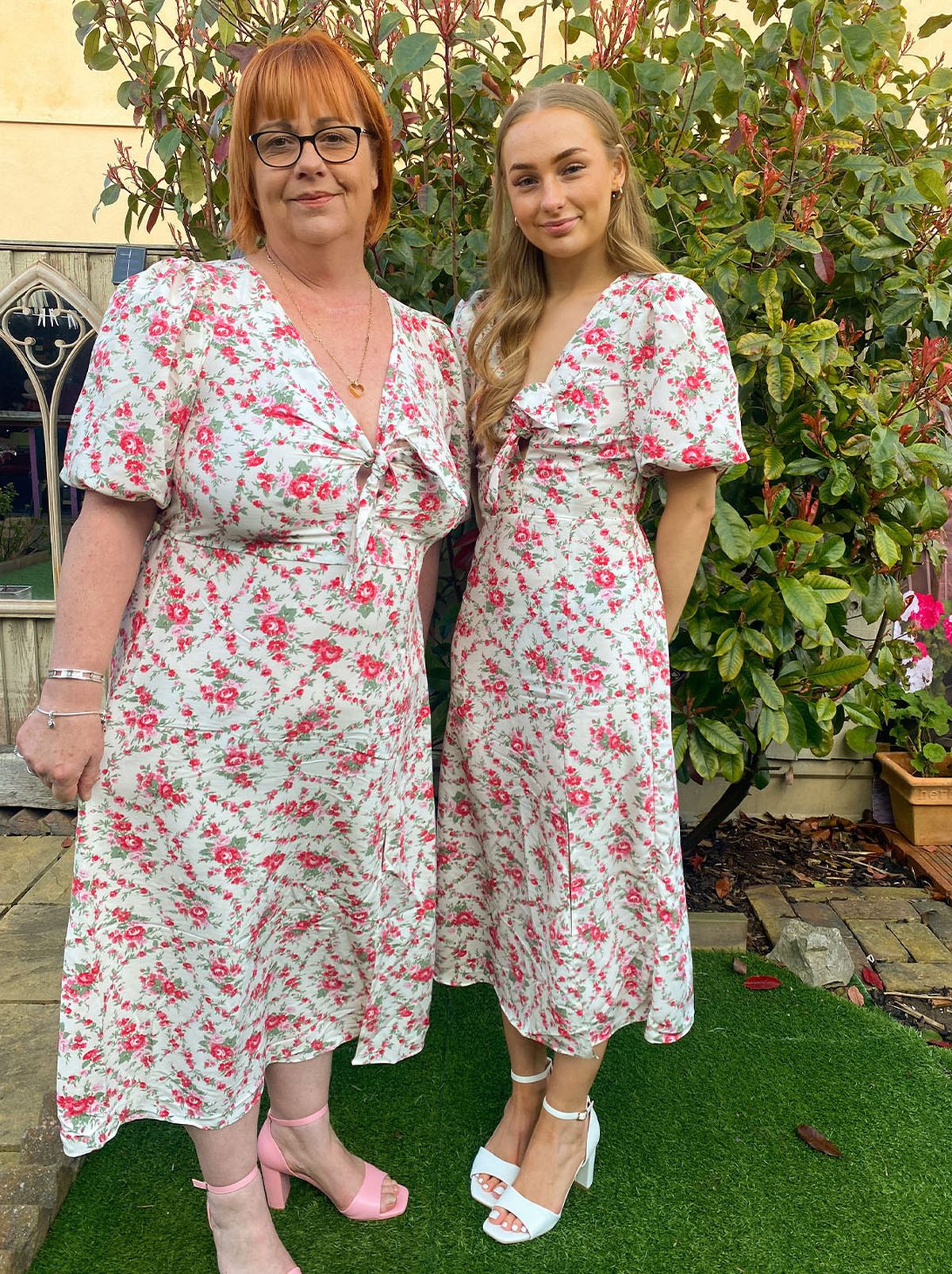 Mabel and her mother wearing pink and puff sleeves long dresses	