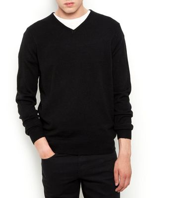 black v neck jumper mens