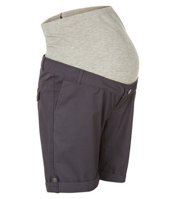 dark grey cargo shorts