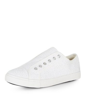 white plimsolls new look