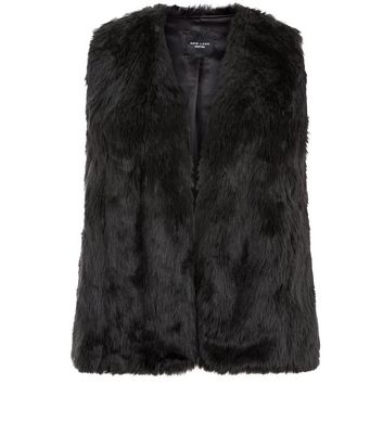 Plus Size Black Faux Fur Gilet | New Look