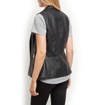 pocket waterproof jacket