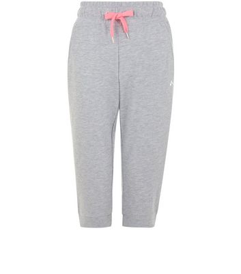 grey cropped joggers