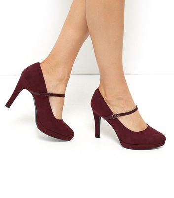 wide court shoes womens