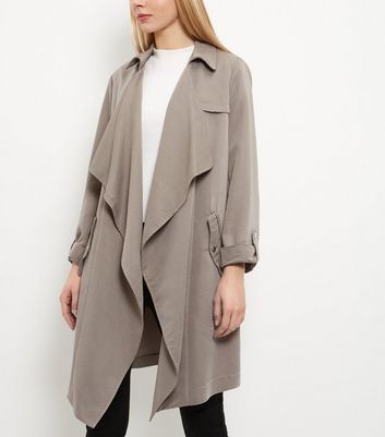 beige duster coat