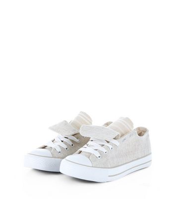 Teens Cream Double Tongue Lace Up Plimsolls New Look