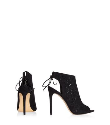 Cut out deals peep toe heels