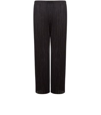 black pleated cropped trousers