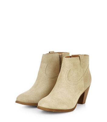 Ladies cream sale leather ankle boots