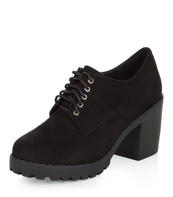 Bottines ado noires à lacets et talons bloc | New Look